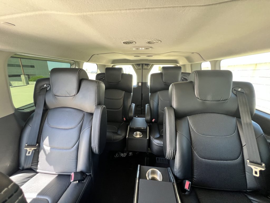 Limo Van (Ford Transit Low Roof)